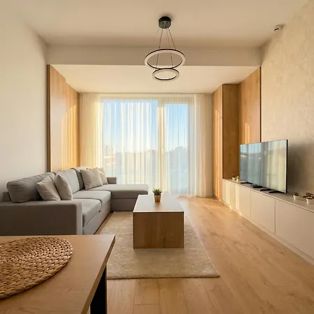 Stylish 1Br Apt With Living Room City Comfort Lejlighed