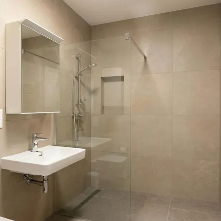 Stylish 1Br Apt With Living Room City Comfort Bratislava