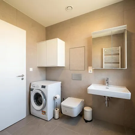 Stylish 1Br Apt With Living Room City Comfort Bratislava